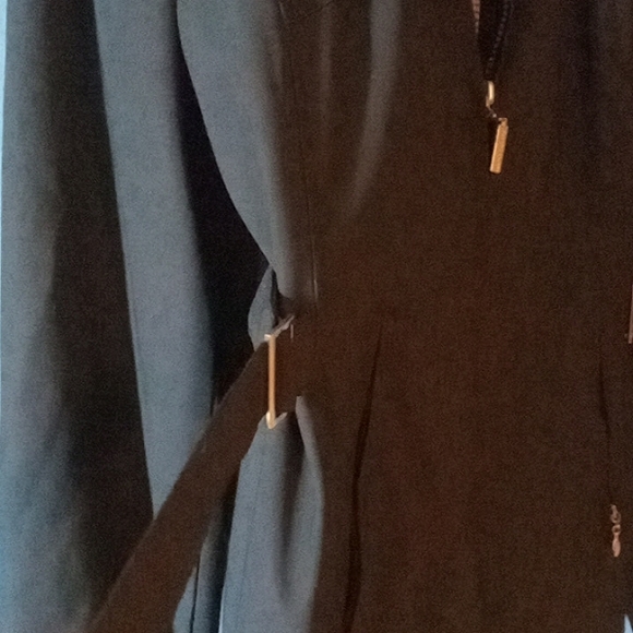 ⭐Weather Tamer Jacket - Picture 2 of 5